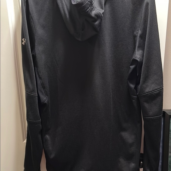 Under Armour Black Performance Jacket Sleek Design Moisture-Wicking - Picture 2 of 4